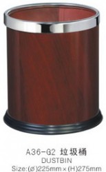 Thùng rác trong phòng A36-G2